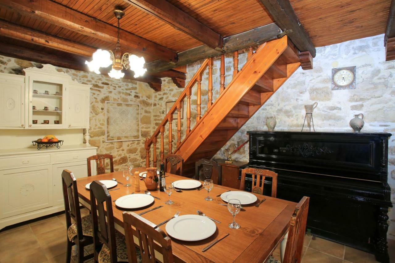 Villa Pasiphae Kamilari Exteriör bild